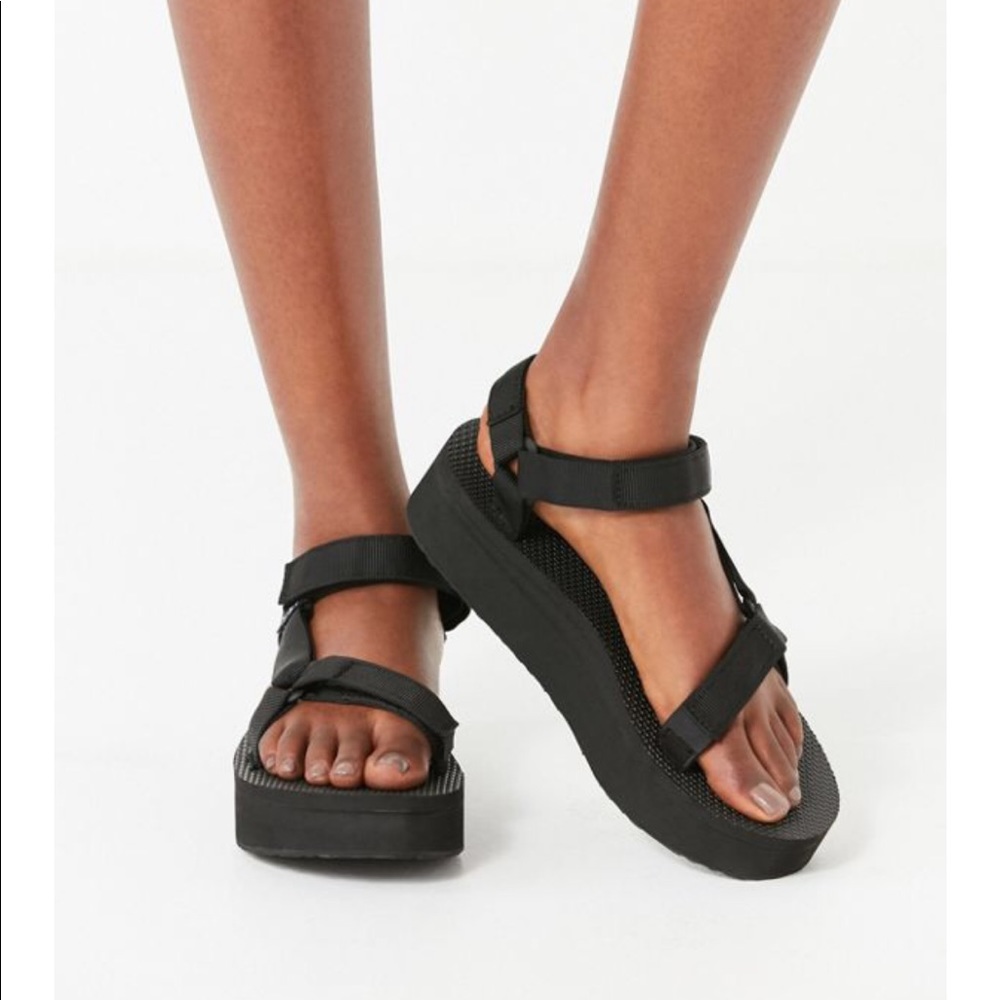 Teva Universal Flatform Sandal